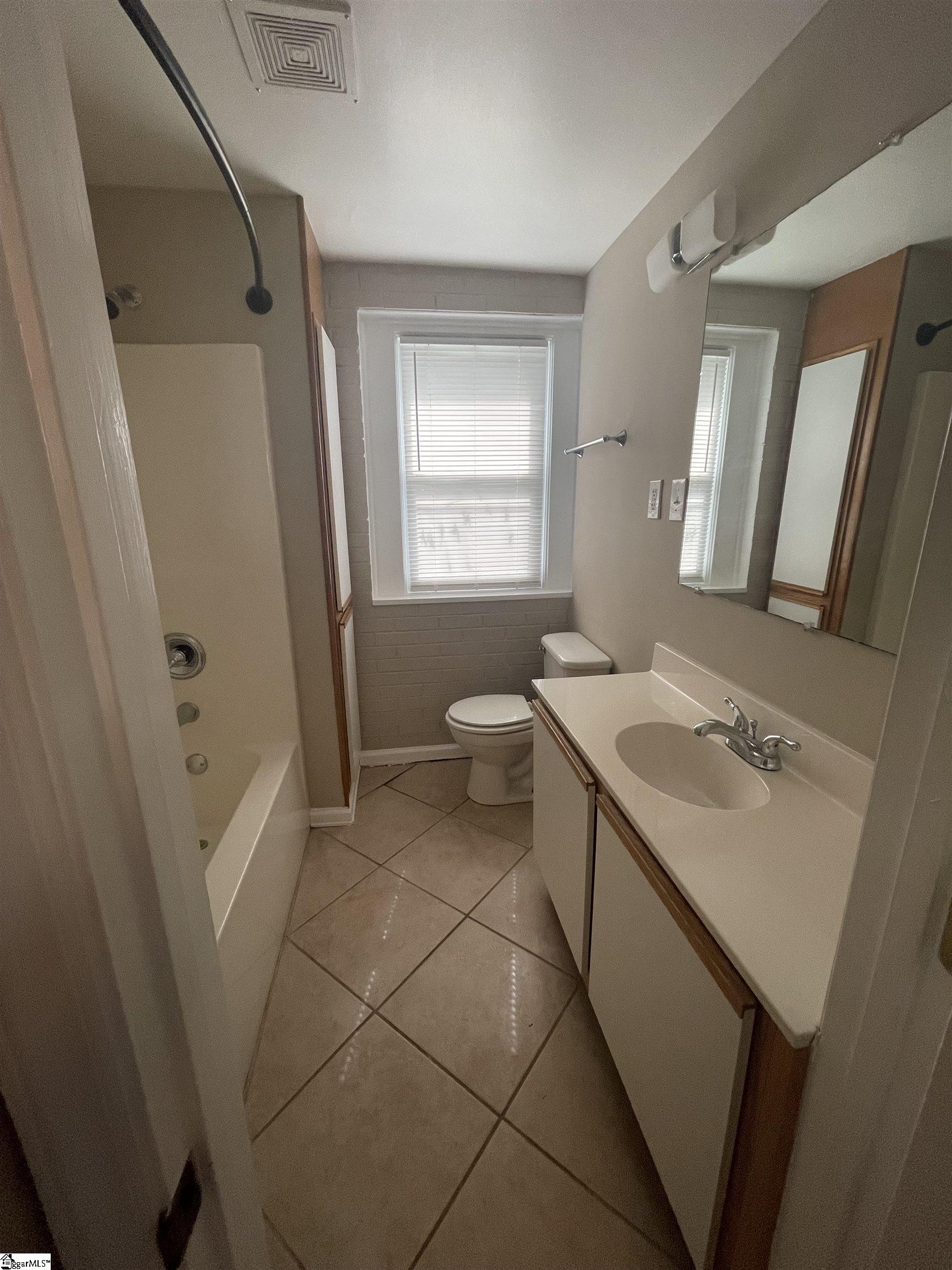 19 Lowndes Hill Road Greenville, SC 29607 - Photo 17 of 23