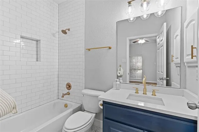 $639,000 | 907 City Side Lane, Dallas, TX 75201