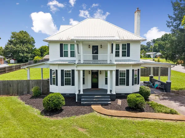 $484,000 | 106 Lafayette Avenue, Lawrenceburg, TN 38464