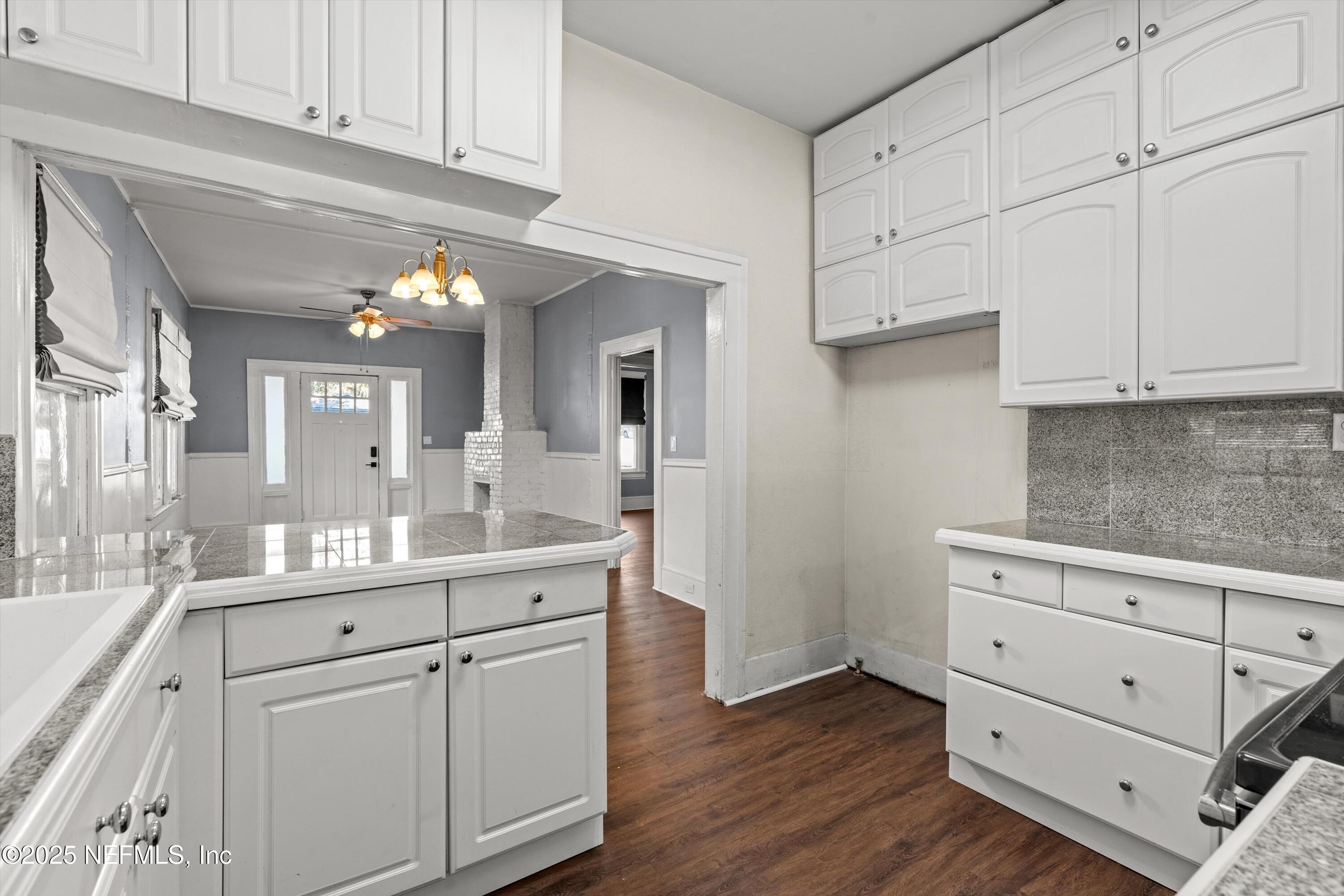 5250 Arlington Road Jacksonville, FL 32211 - Photo 9 of 24 09-Kitchen