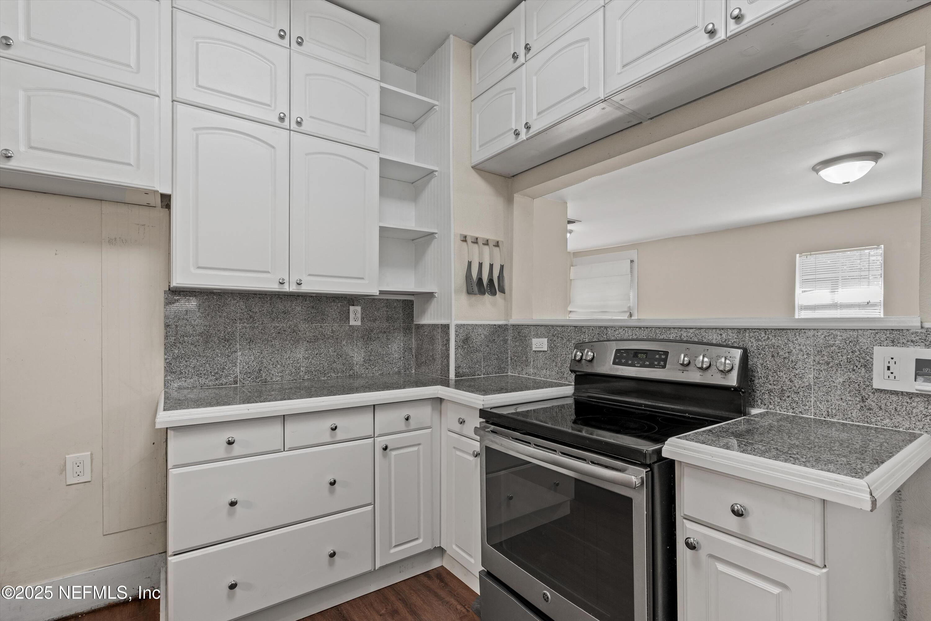 5250 Arlington Road Jacksonville, FL 32211 - Photo 10 of 24 10-Kitchen