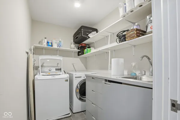 $2,600 | 228 East St Joseph Street, Indianapolis, IN 46202