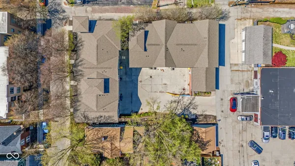$2,600 | 228 East St Joseph Street, Indianapolis, IN 46202