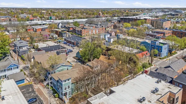 $2,600 | 228 East St Joseph Street, Indianapolis, IN 46202