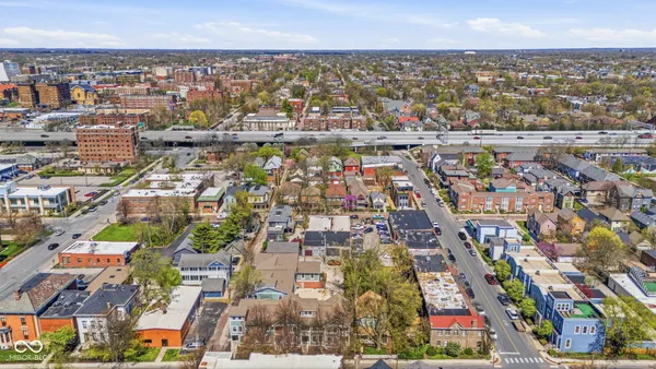 $2,600 | 228 East St Joseph Street, Indianapolis, IN 46202