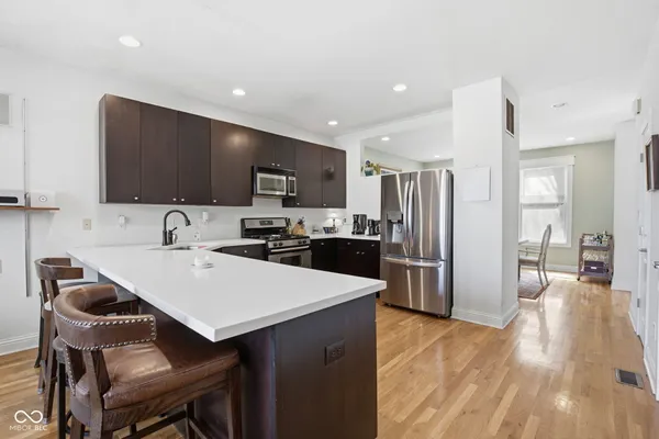 $2,600 | 228 East St Joseph Street, Indianapolis, IN 46202