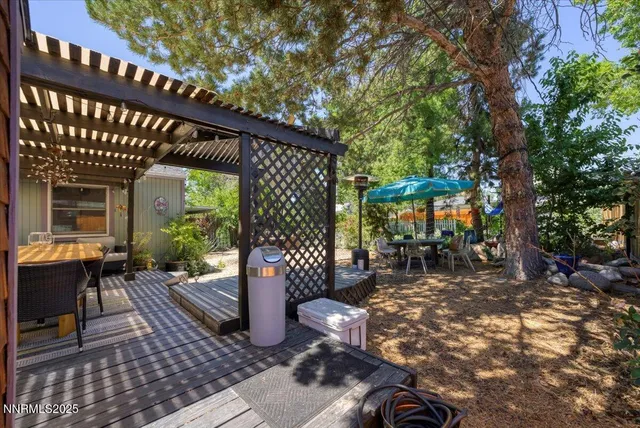 a patio with patio outdoor seating and yard