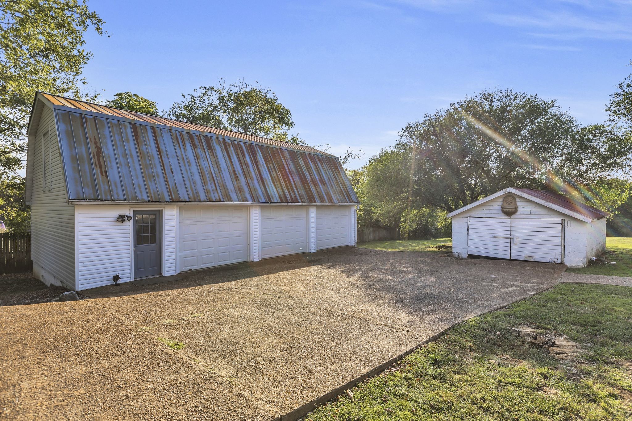 3798 McCandless Road Columbia, TN 38401 - Photo 21 of 28 a view of a backyard