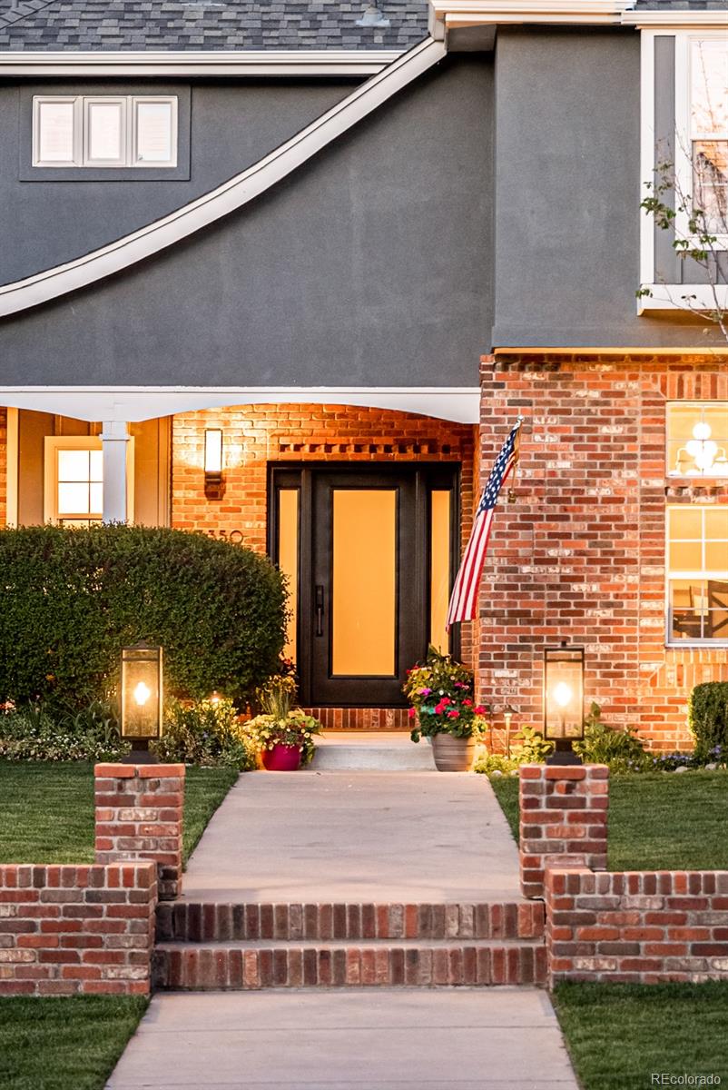 3350 Oak Street Wheat Ridge, CO 80033 - Photo 4 of 40 a building view with a outdoor space