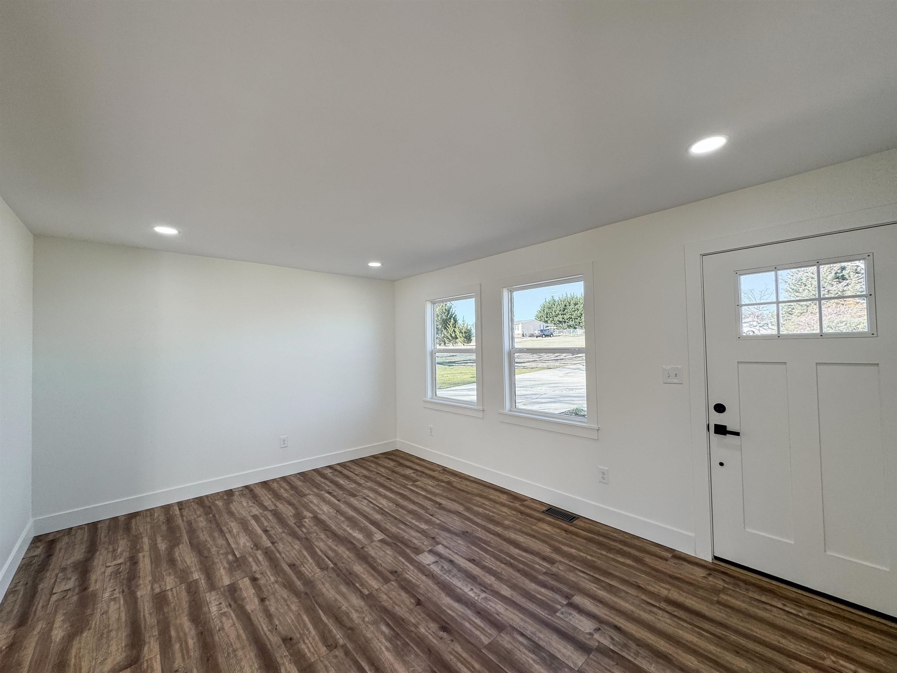 665 Settle Road Inman, SC 29349 - Photo 4 of 24