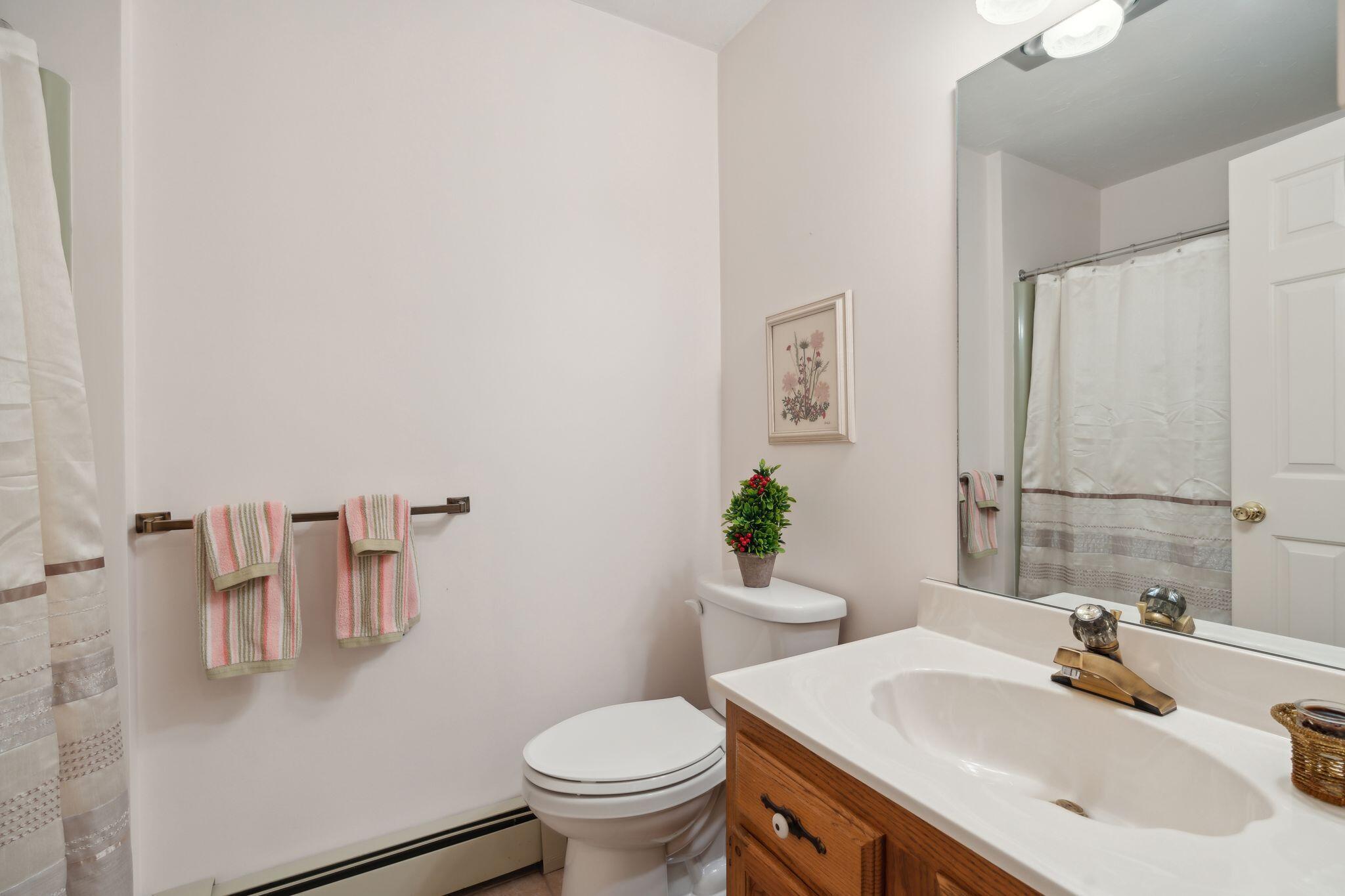 55 Blueberry Cove Road, Unit 55 Yarmouth, ME 04096 - Photo 15 of 25 Primary Bathroom
