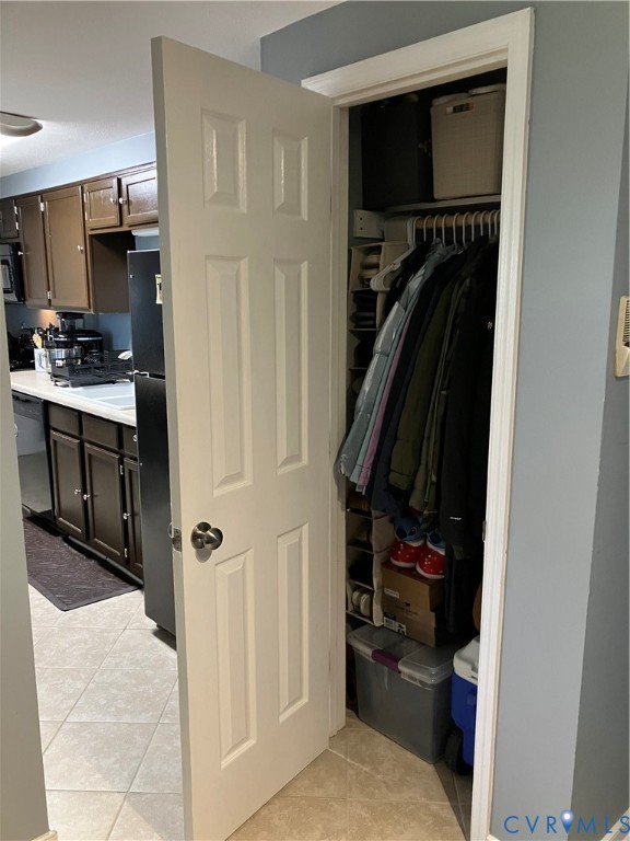 7608 Portadown Court, Unit 2602 Henrico, VA 23228 - Photo 11 of 37 a walk in closet