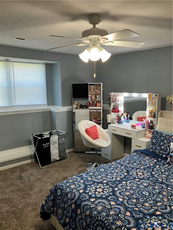 7608 Portadown Court, Unit 2602 Henrico, VA 23228 - Photo 21 of 37 a room that has a couch and a chandelier