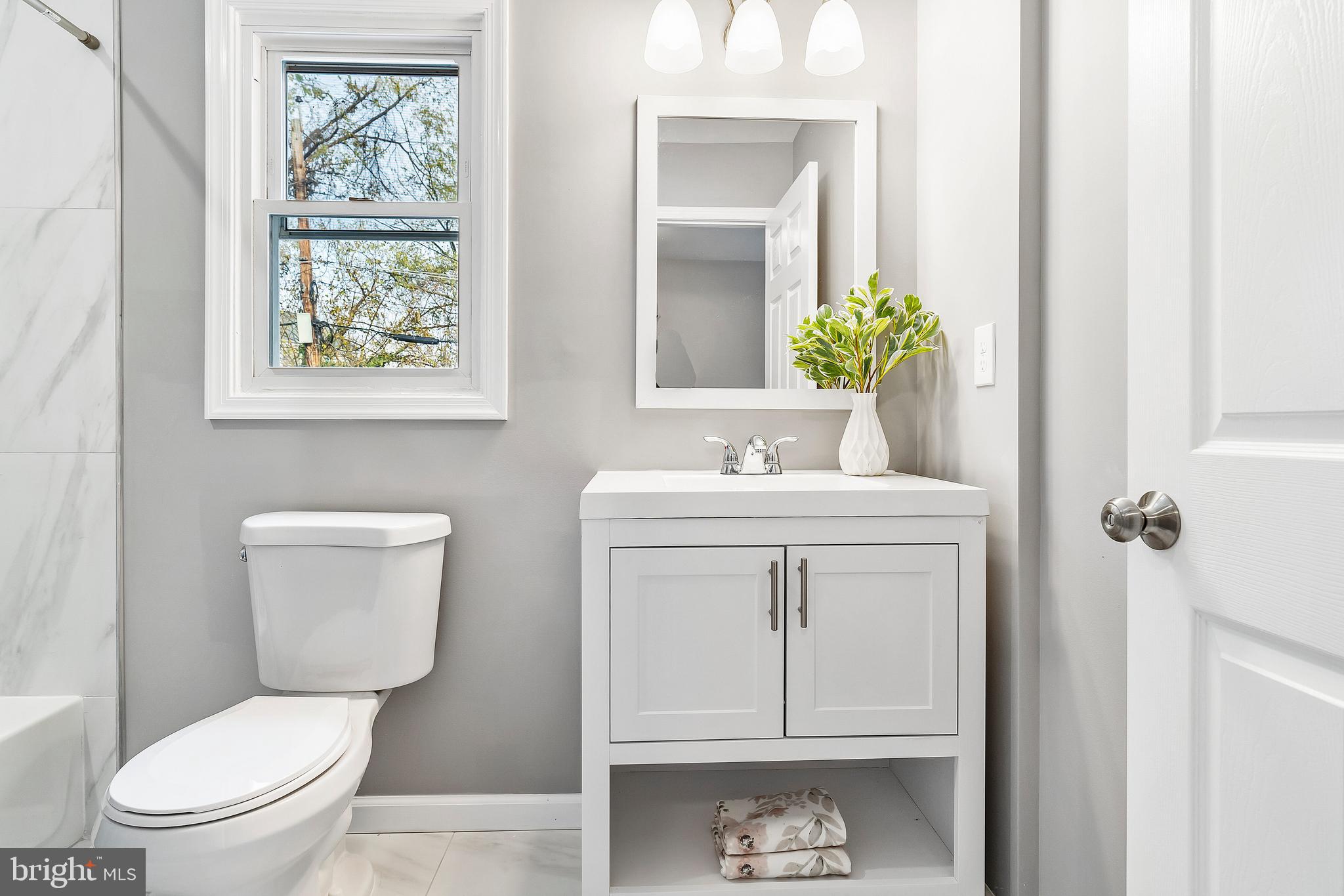 5531 Ashbourne Road Baltimore, MD 21227 - Photo 23 of 49 Master Bath