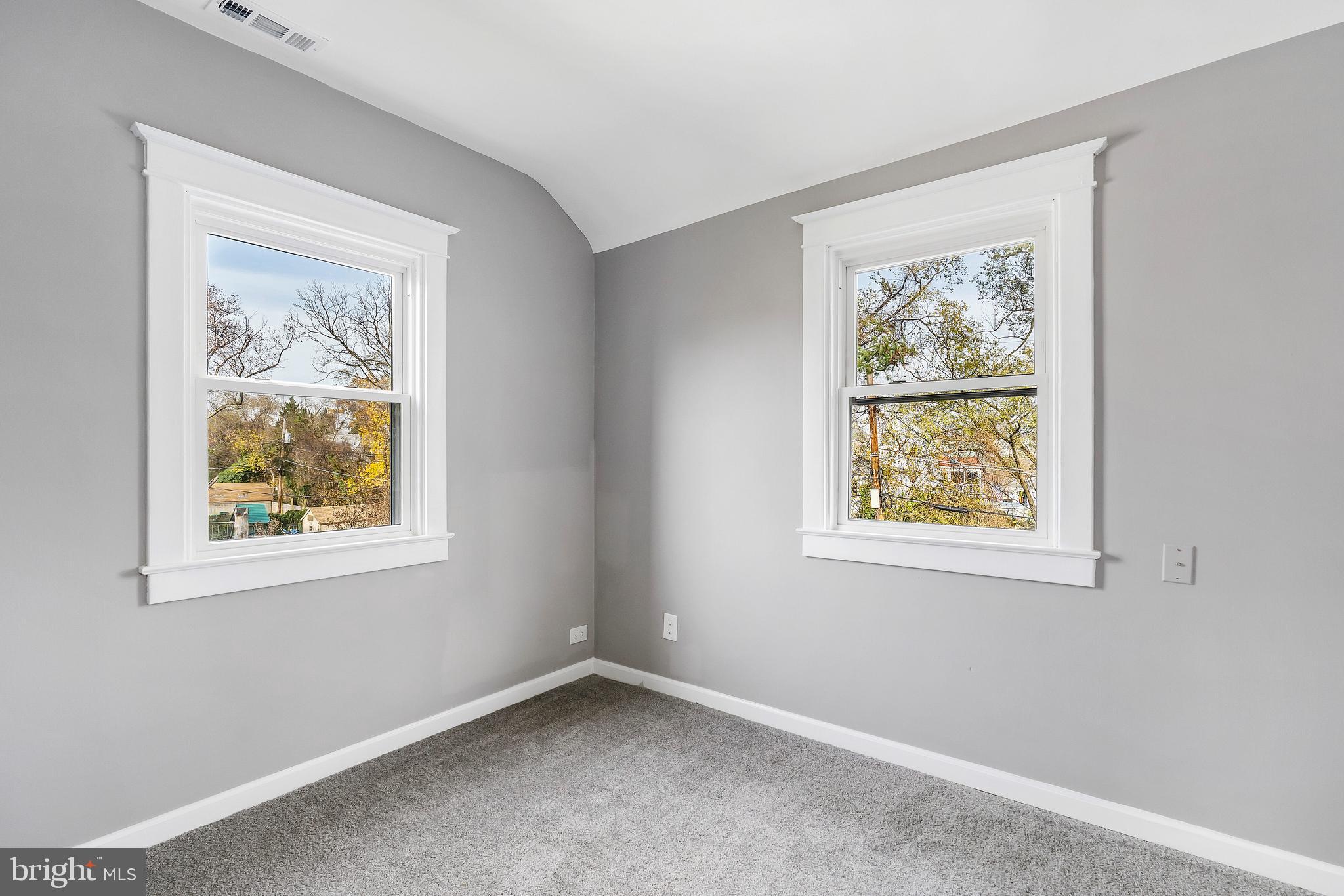 5531 Ashbourne Road Baltimore, MD 21227 - Photo 32 of 49