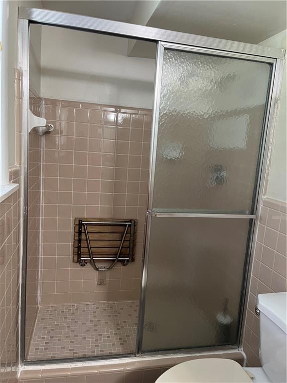 4050 Welcome All Terrace Atlanta, GA 30349 - Photo 5 of 10 a bathroom with a shower