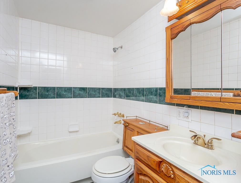5527 Brook Point Road Toledo, OH 43611 - Photo 17 of 23 Gallery Image 17