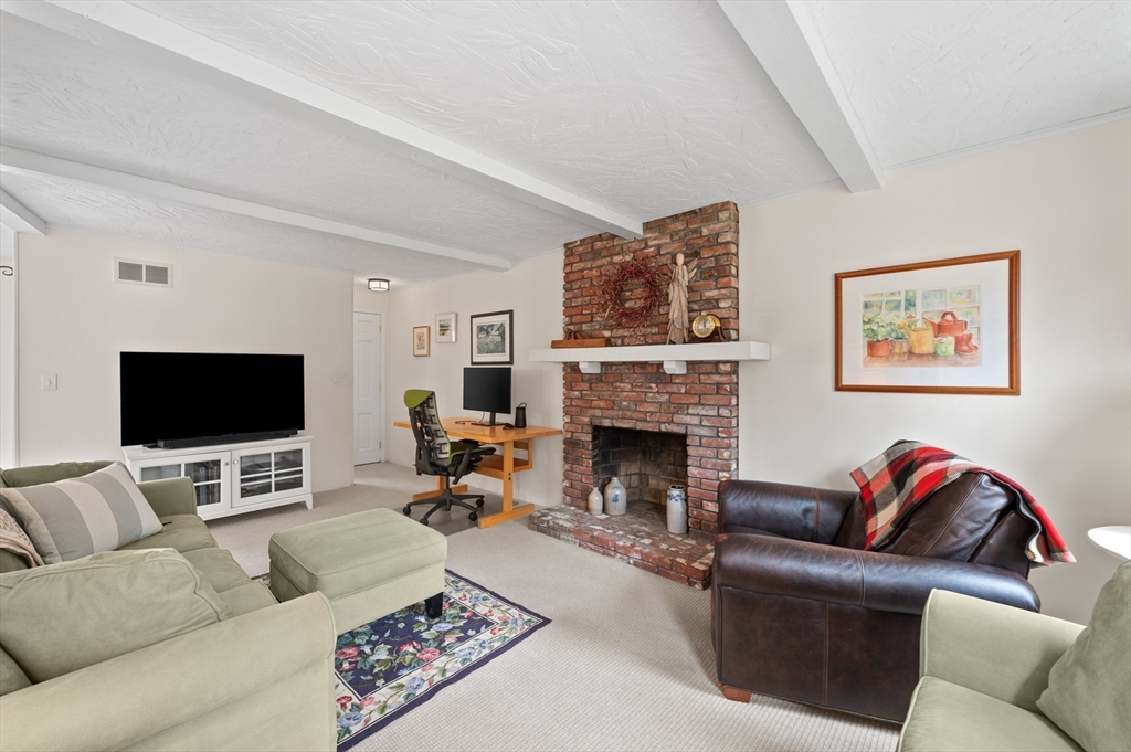 12 Red Coat Road Shrewsbury, MA 01545 - Photo 15 of 42 Gallery Image 15