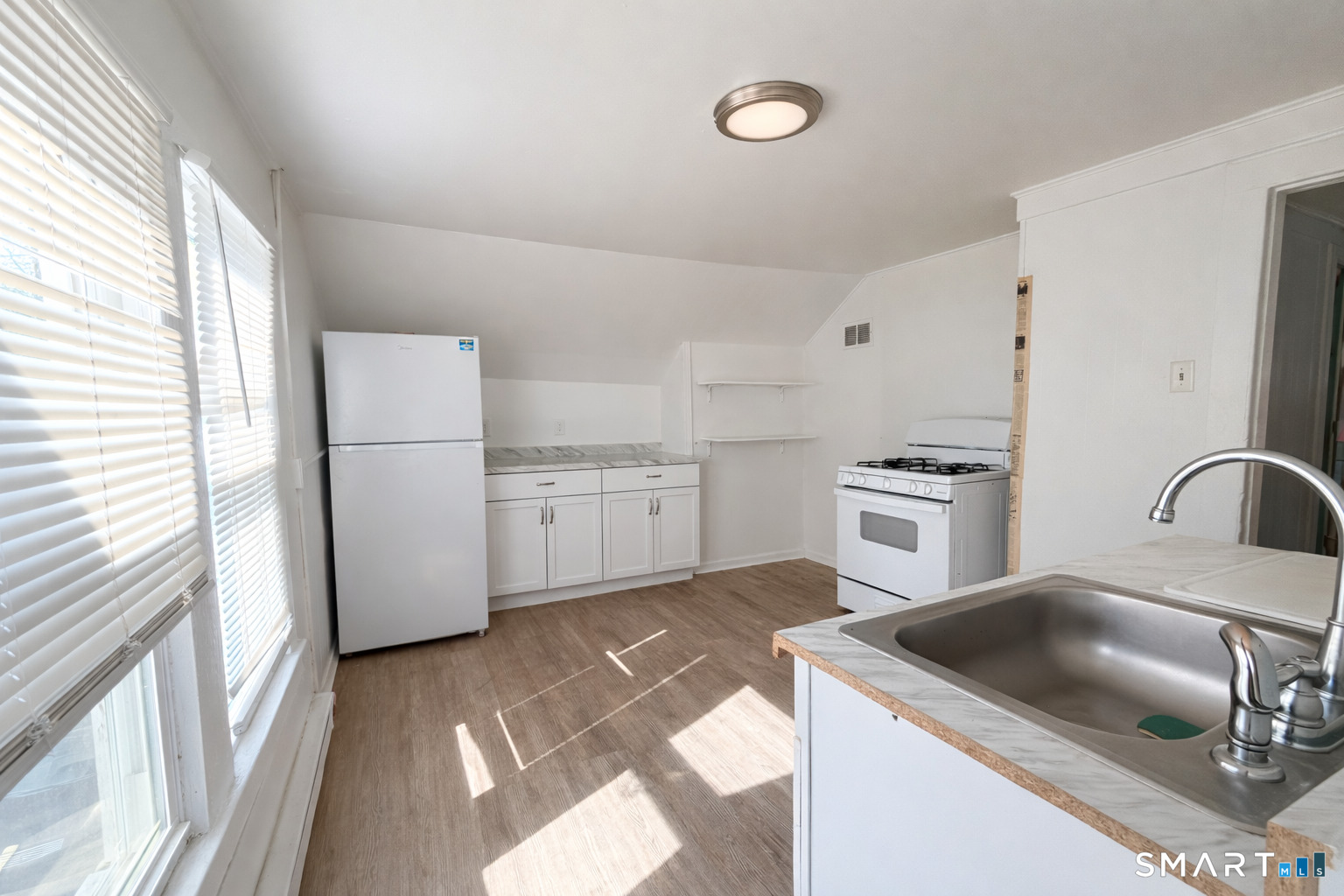 96 Franklin Street Meriden, CT 06450 - Photo 10 of 12