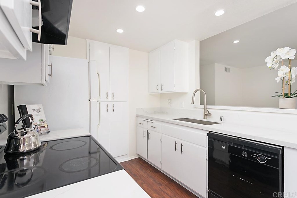 783 Timber Cove Way Oceanside, CA 92058 - Photo 2 of 21