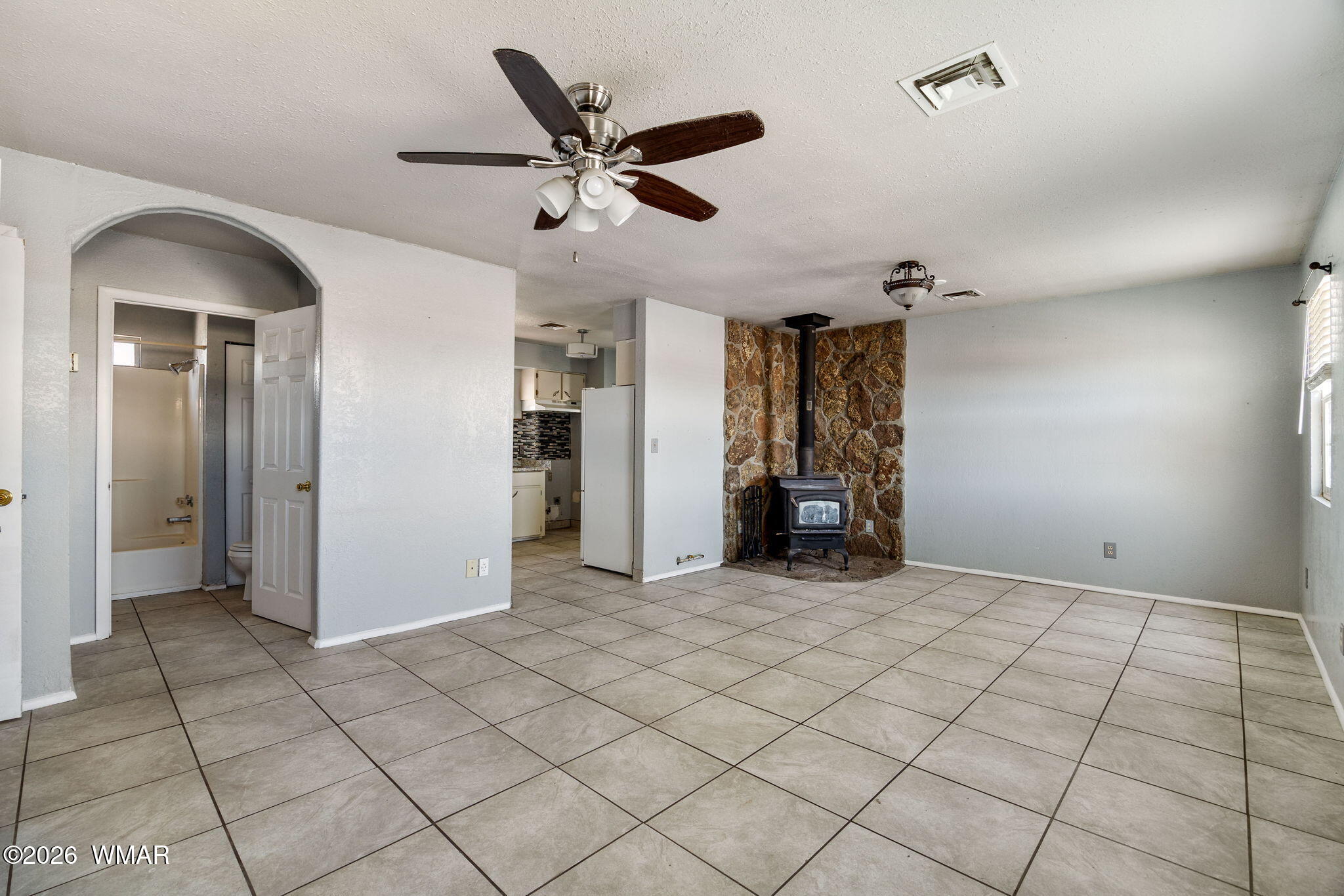 1825 East Aztec Avenue Eagar, AZ 85925 - Photo 9 of 32
