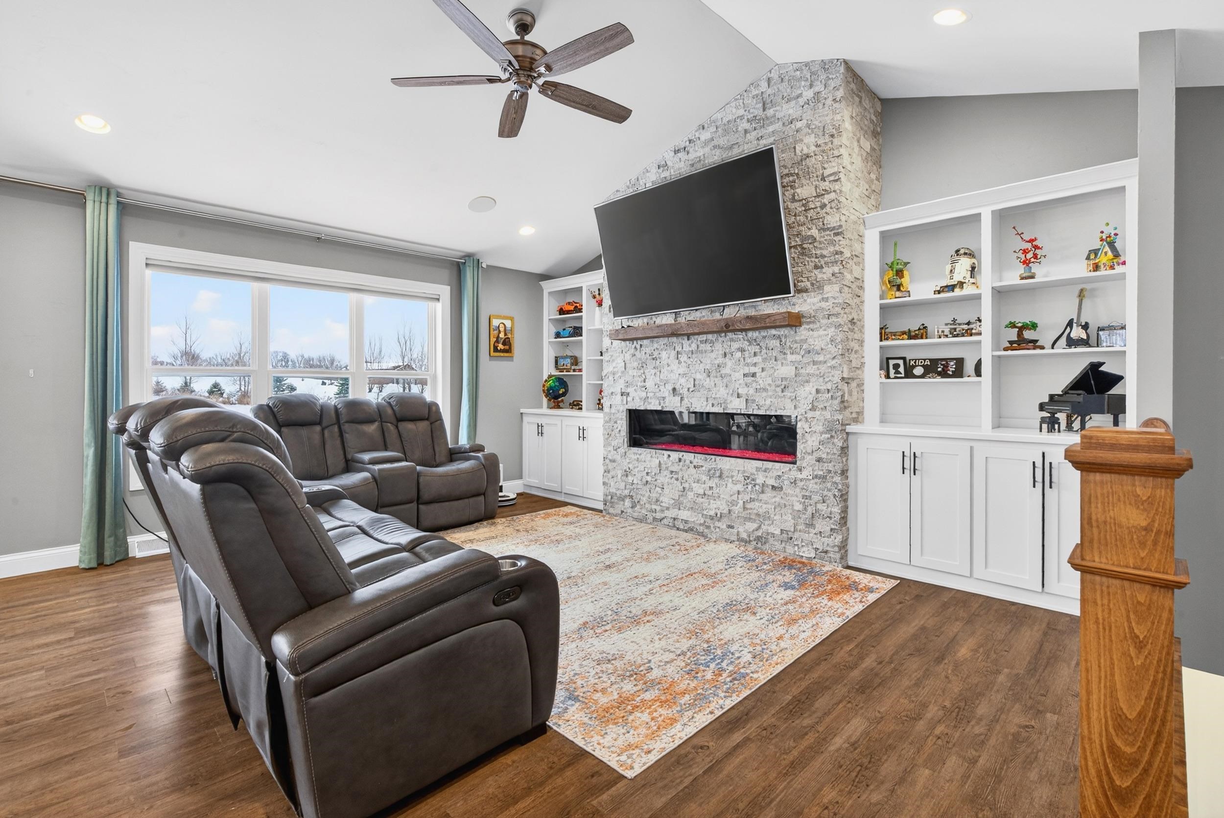 2226 Laddie Trail De Pere, WI 54115 - Photo 13 of 66