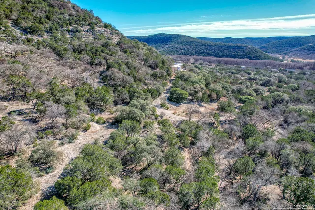$1,000,000 | 6501 Highway 83, Leakey, TX 78873
