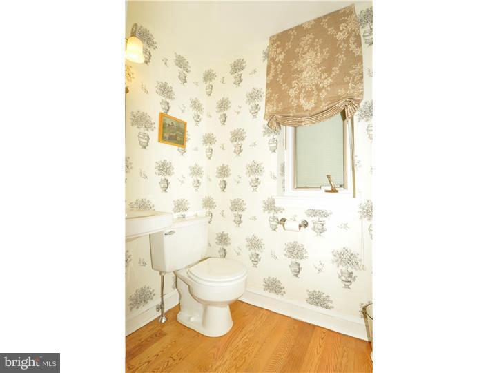 7 Briar Road Wayne, PA 19087 - Photo 4 of 22