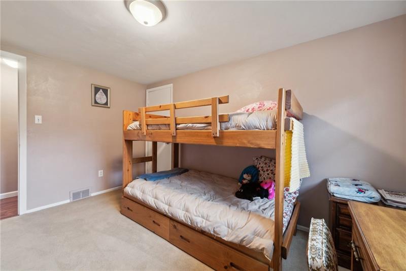 194 Flowers Road New Alexandria, PA 15670 - Photo 12 of 35 Gallery Image 12