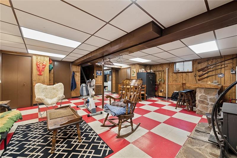 194 Flowers Road New Alexandria, PA 15670 - Photo 20 of 35 Gallery Image 20