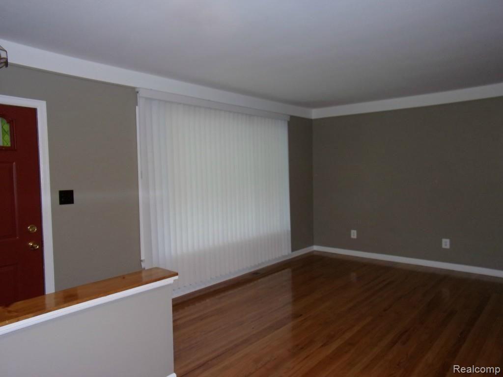 9438 Pardee Road Taylor, MI 48180 - Photo 10 of 24 2015-05-19 07.20