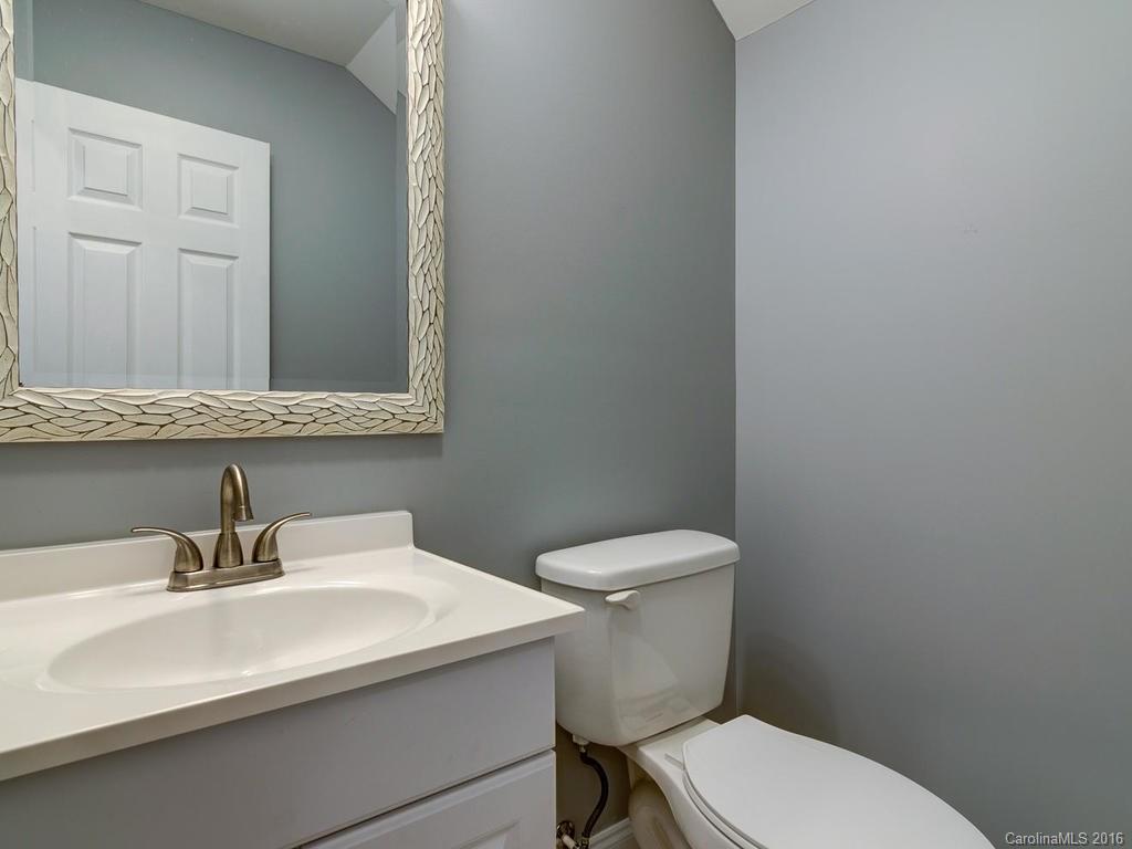 139 Fairmont Road Candler, NC 28715 - Photo 17 of 23 Gallery Image 17