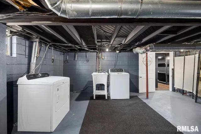 $200,000 | 513 East Moneta Avenue, Peoria Heights, IL 61616