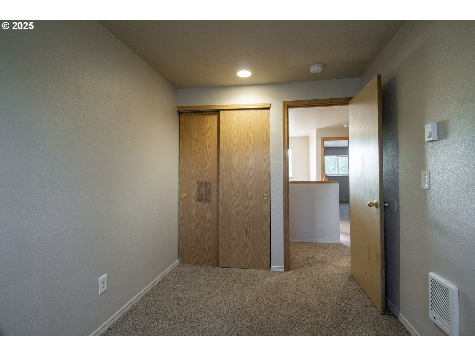 256 Southeast Weir Street Camas, WA 98607 - Photo 32 of 43