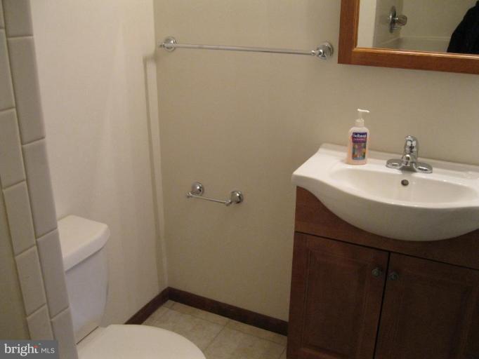 7348 Baldwin Ridge Road Warrenton, VA 20187 - Photo 8 of 18 Full bath