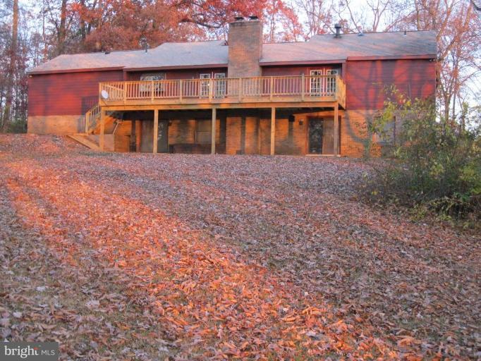 7348 Baldwin Ridge Road Warrenton, VA 20187 - Photo 9 of 18 Rear yard