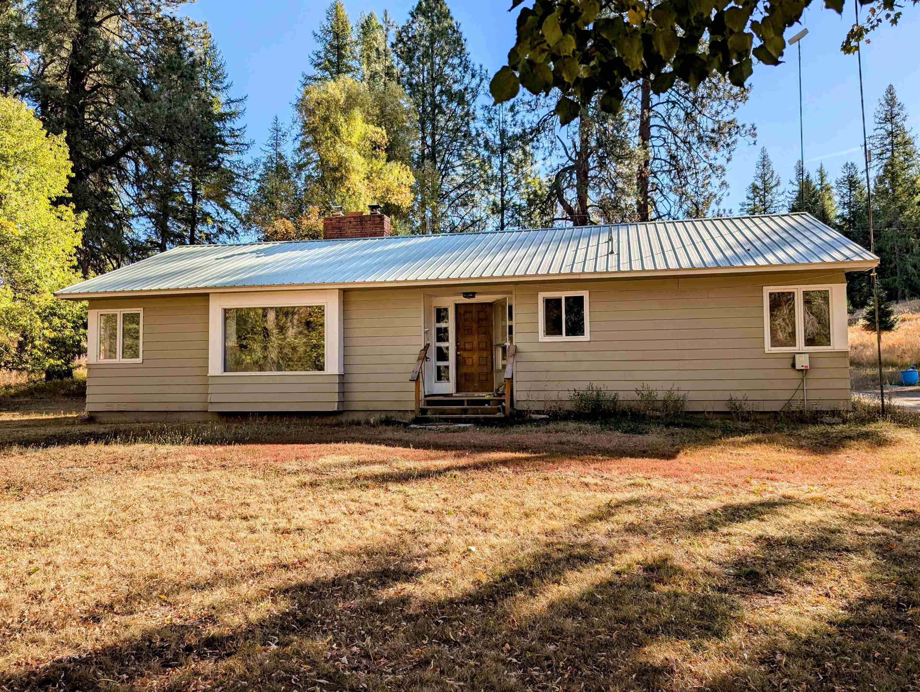 4439 Whittier Road Clayton, WA 99110 - Photo 1 of 49