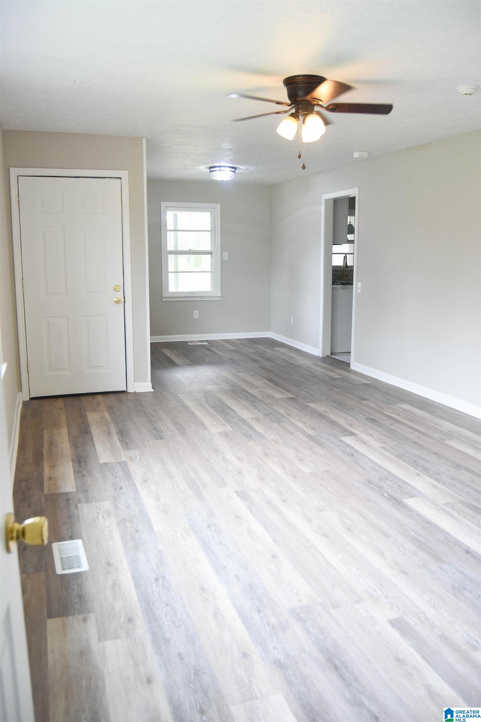 918 Nimitz Avenue Talladega, AL 35160 - Photo 14 of 35