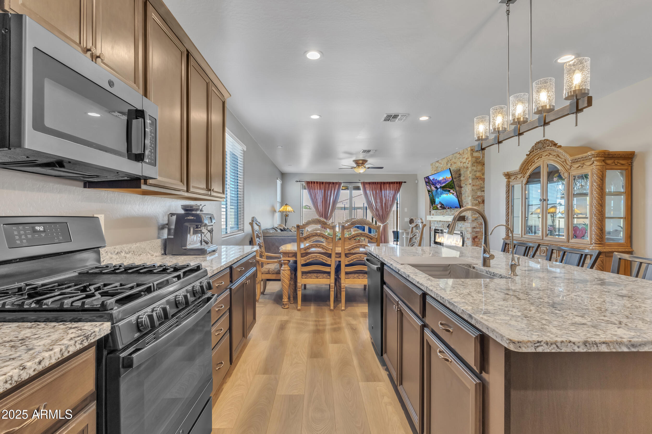 40550 West Agave Road Maricopa, AZ 85138 - Photo 4 of 37 Gas Range