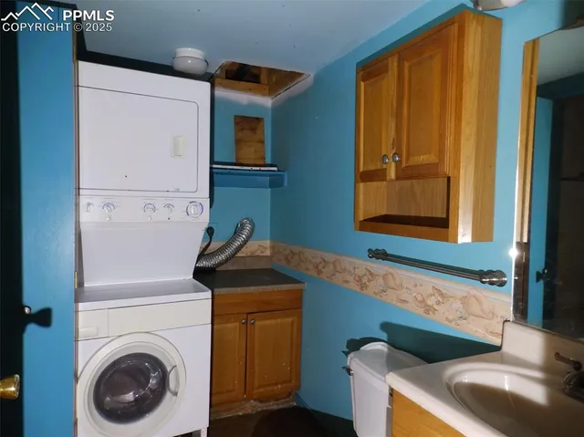 $301,000 | 700 Autumn Place, Fountain, CO 80817