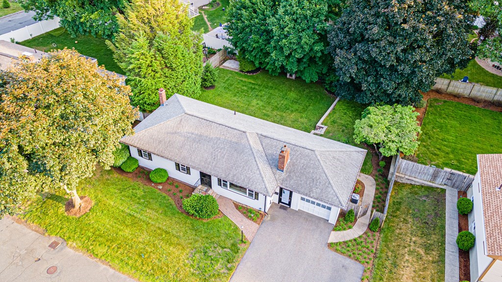 22 Evergreen Road Stoneham, MA 02180 - Photo 1 of 42 Gallery Image 1