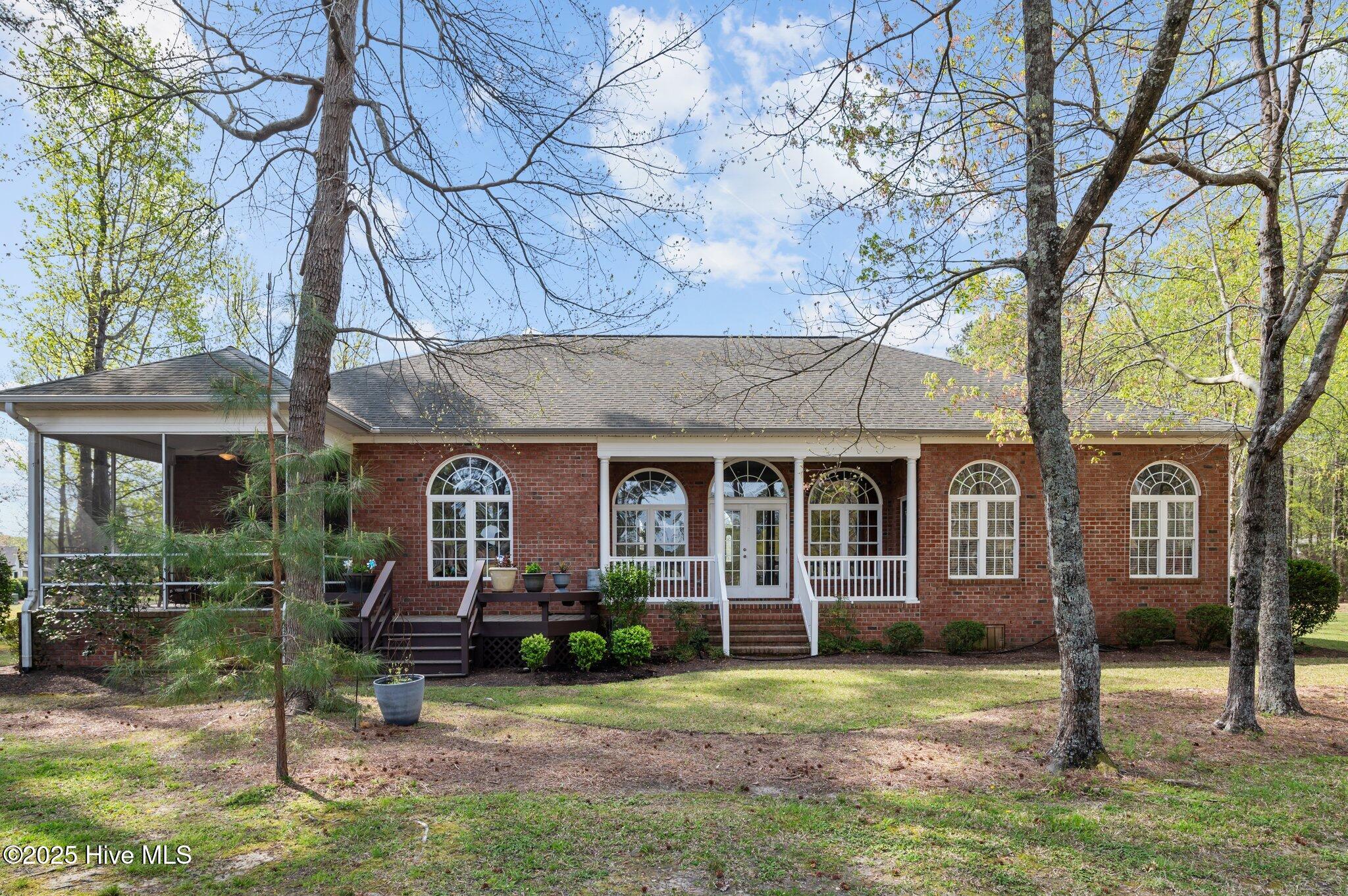 105 Neuse Drive Chocowinity, NC 27817 - Photo 3 of 60 50-web-or-mls-LHV_8744