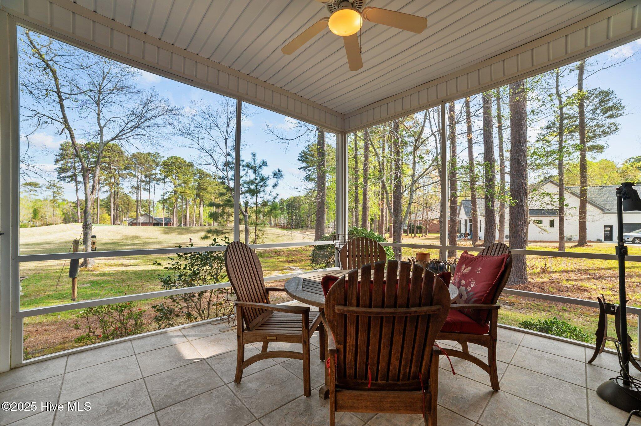 105 Neuse Drive Chocowinity, NC 27817 - Photo 6 of 60 46-web-or-mls-LHV_8737