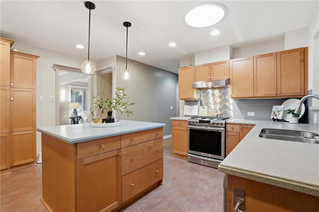 2702 Pangborn Road Decatur, GA 30033 - Photo 3 of 38