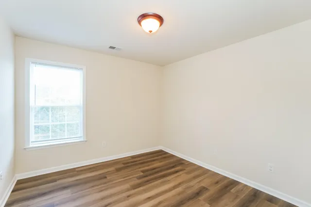 $2,300 | 614 Parkwood Drive, Goose Creek, SC 29445