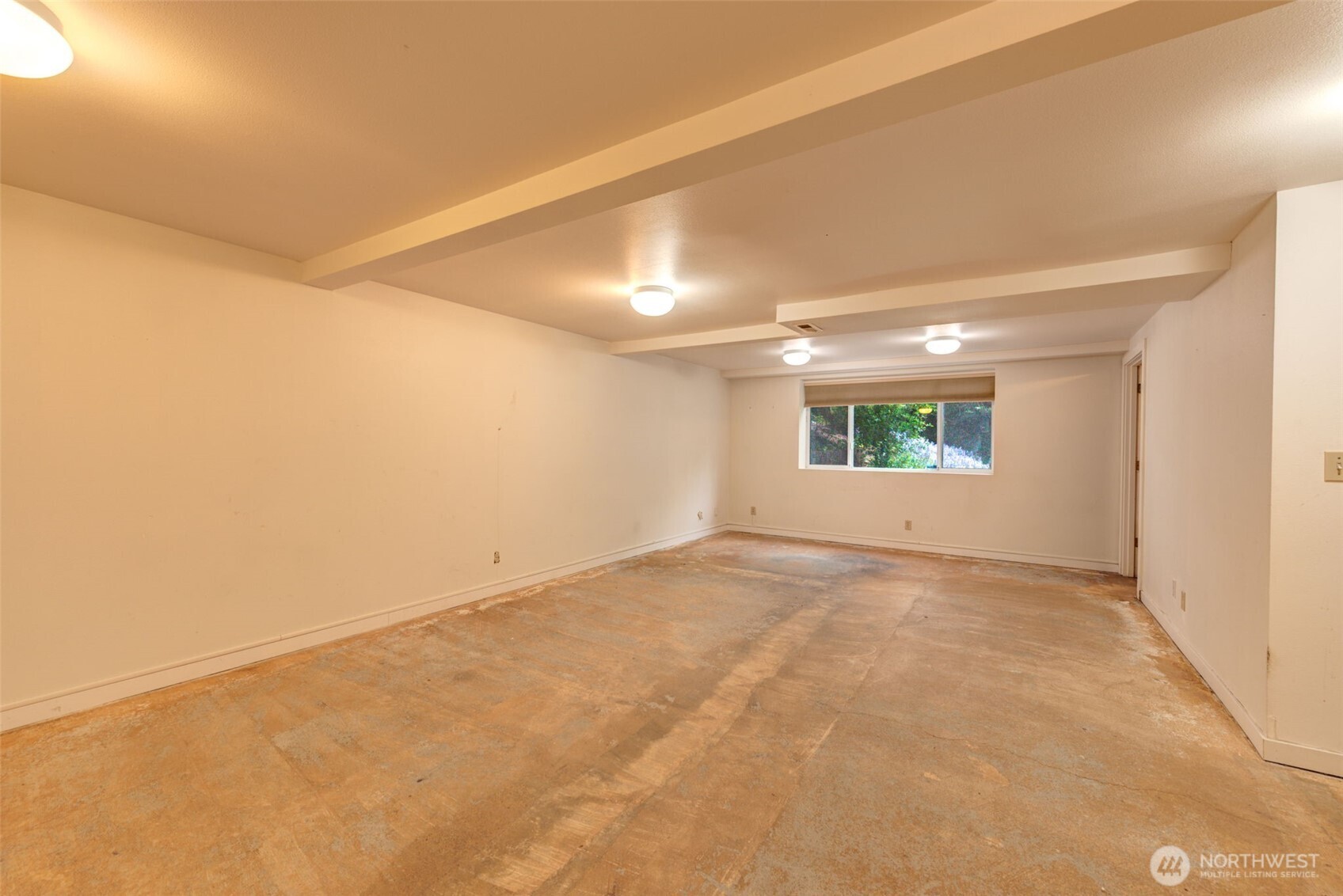 654 West Main Street Monroe, WA 98272 - Photo 29 of 40 a view of an empty room and a window