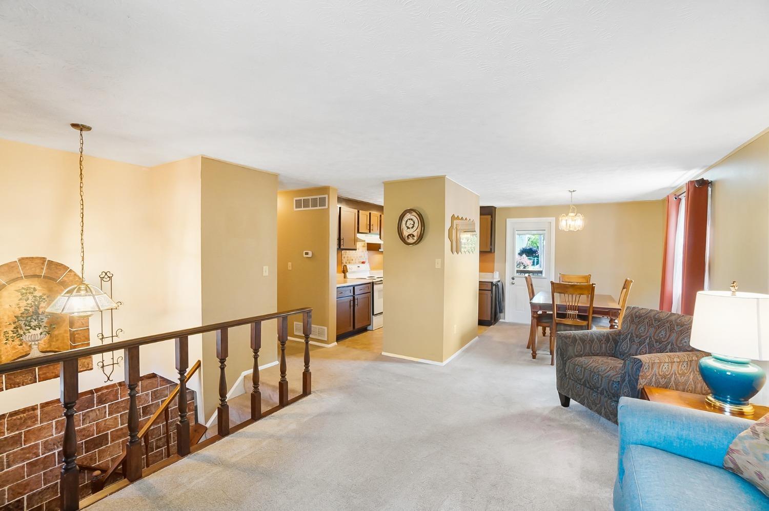 1321 West Kemper Road Forest Park, OH 45240 - Photo 4 of 32