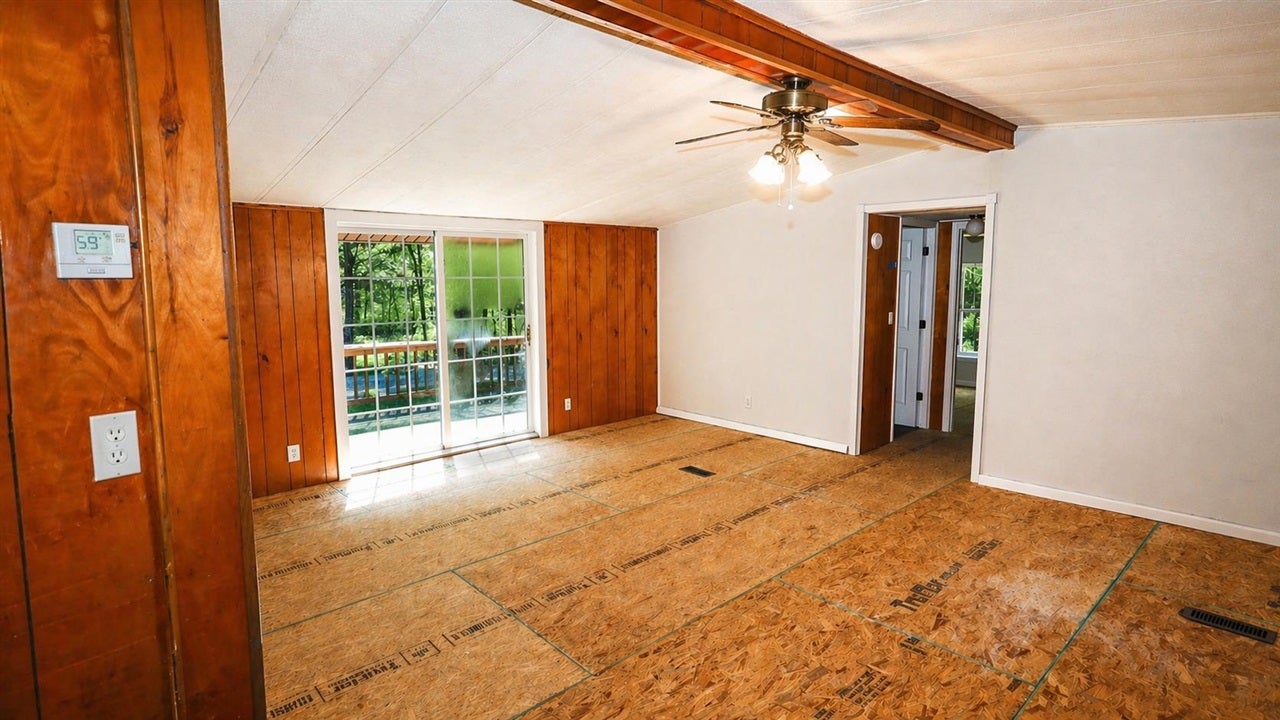 447 Mayhew Road Smiths Grove, KY 42171 - Photo 18 of 38 Gallery Image 18
