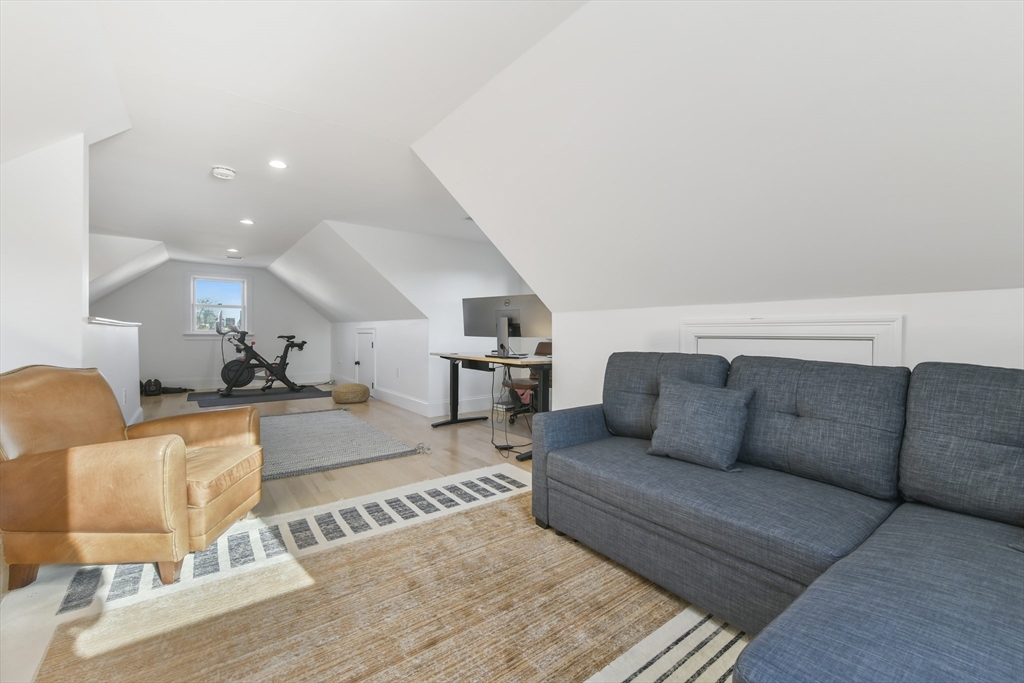 17 Akron Street, Unit 2 Boston, MA 02119 - Photo 18 of 29