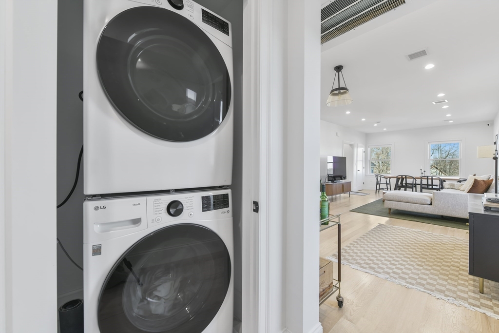 17 Akron Street, Unit 2 Boston, MA 02119 - Photo 20 of 29